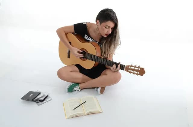 Jak grać chwyty na gitarze - proste techniki dla początkujących Jak grać chwyty na gitarze - proste techniki dla początkujących