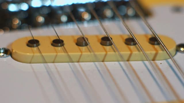 Jak ustawić przetworniki w gitarze elektrycznej, aby poprawić brzmienie Jak ustawić przetworniki w gitarze elektrycznej, aby poprawić brzmienie