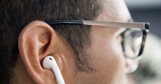 Jak wyłączyć asystent Google w słuchawkach, aby uniknąć problemów Jak wyłączyć asystent Google w słuchawkach, aby uniknąć problemów